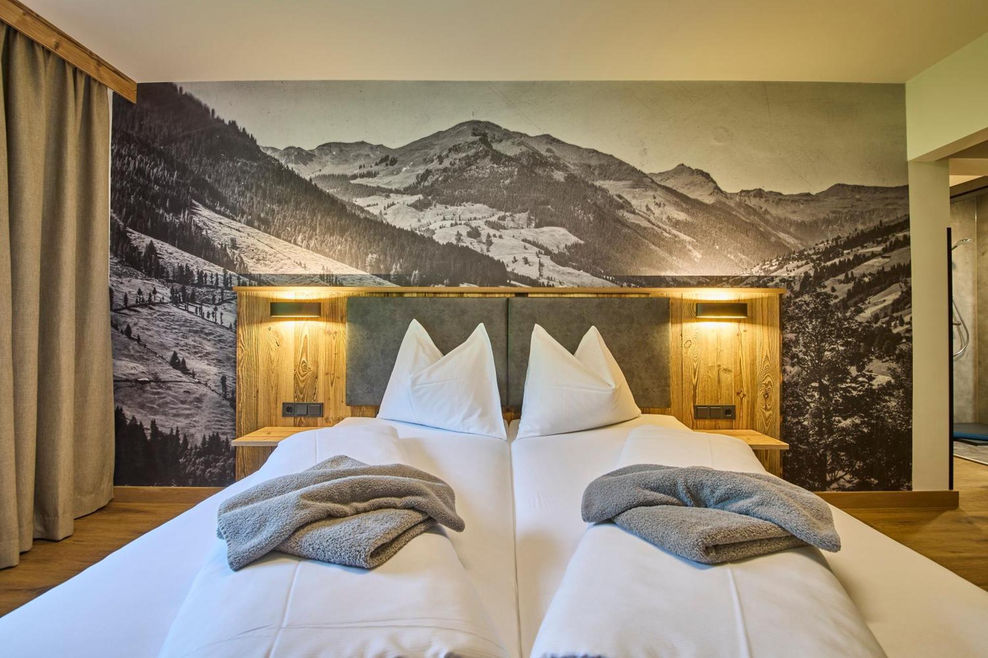 Eibinghof Bed & Breakfast & Swim Saalbach-Hinterglemm Exterior foto